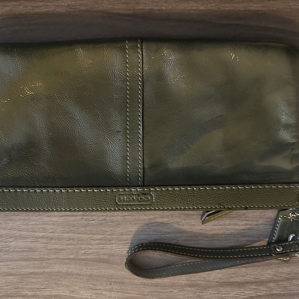 Pale gray grained leather Marc Jacobs Totally Turnlock Terre Tote shoulder bag - Picture 13 of 15